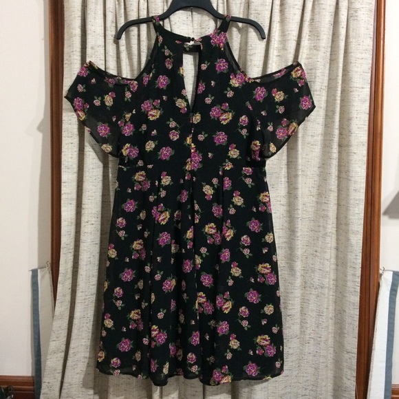 Torrid Multi-Color Floral Print Chiffon Cold Shoulder V-Neck Dress - Picture 7 of 11